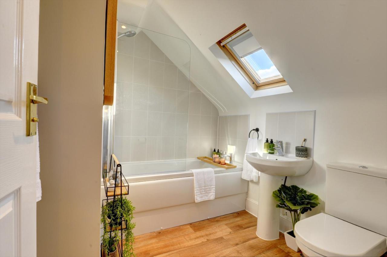 Regency Nest By Spa Town Property - Stylish 3 Bedroom Apartment On 2 Floors, Central Leamington Spa Buitenkant foto