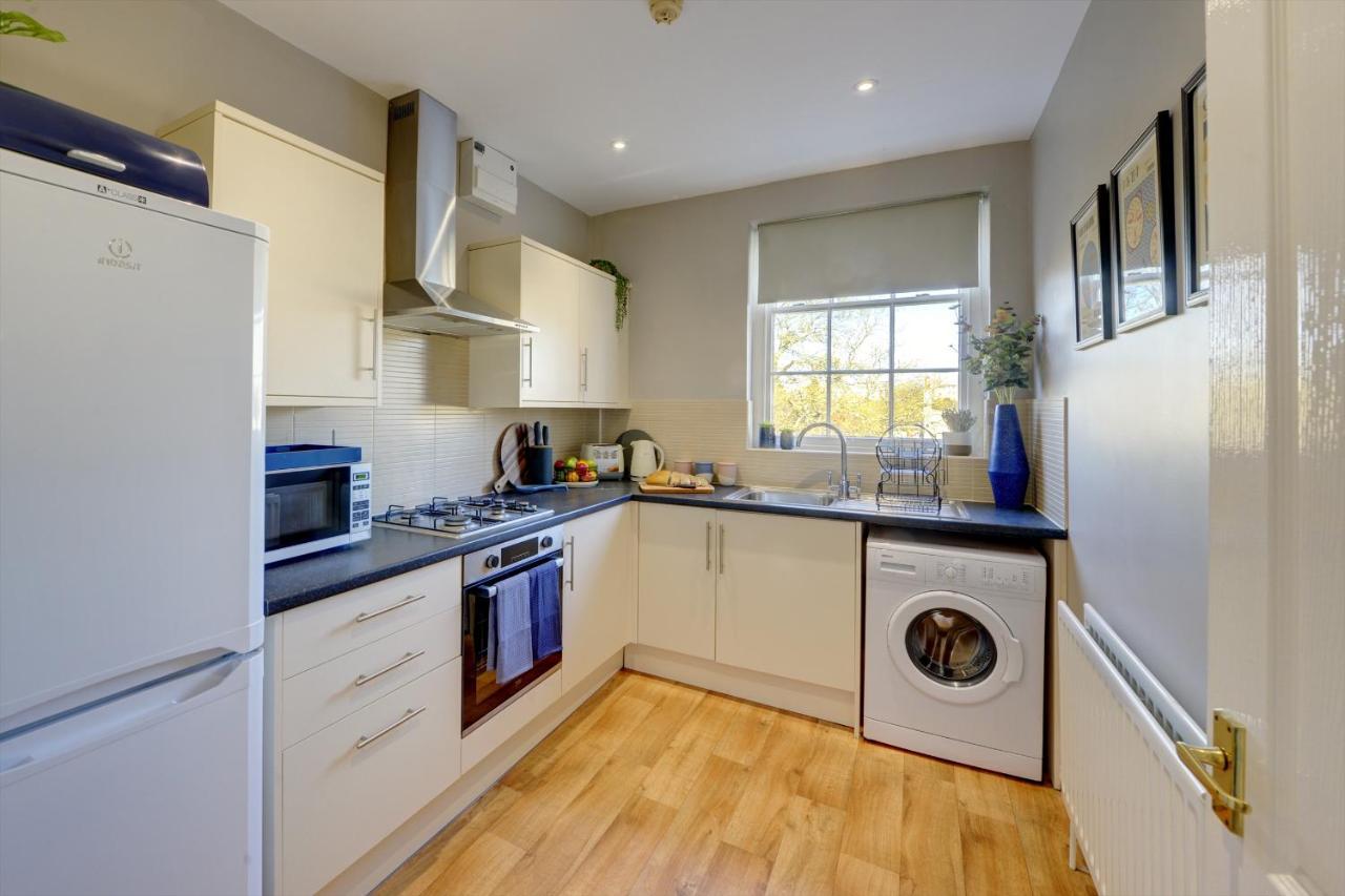 Regency Nest By Spa Town Property - Stylish 3 Bedroom Apartment On 2 Floors, Central Leamington Spa Buitenkant foto