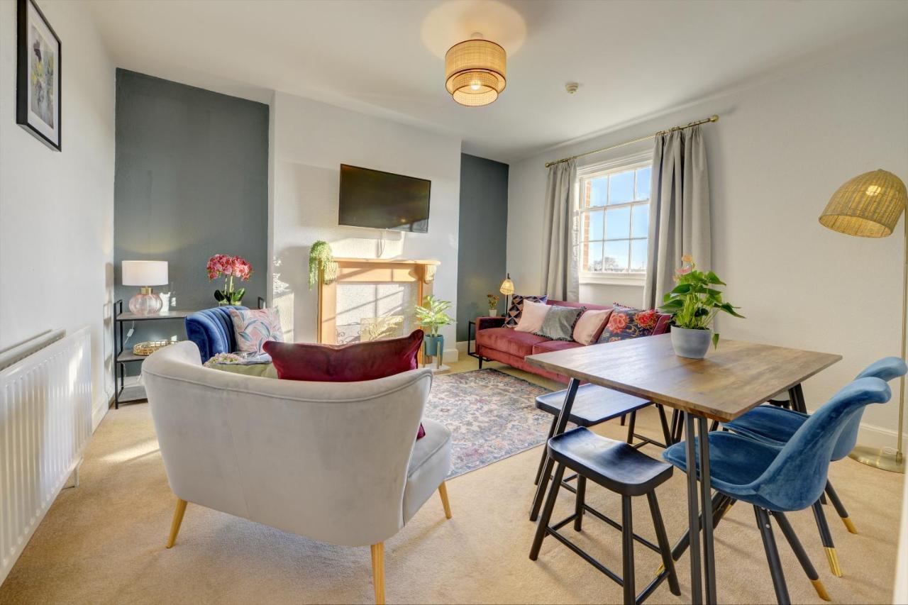 Regency Nest By Spa Town Property - Stylish 3 Bedroom Apartment On 2 Floors, Central Leamington Spa Buitenkant foto